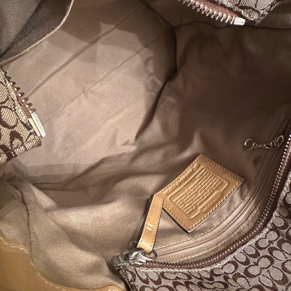 Coach Signature Shoulder Bag and Wallet - Picture 13 of 13
